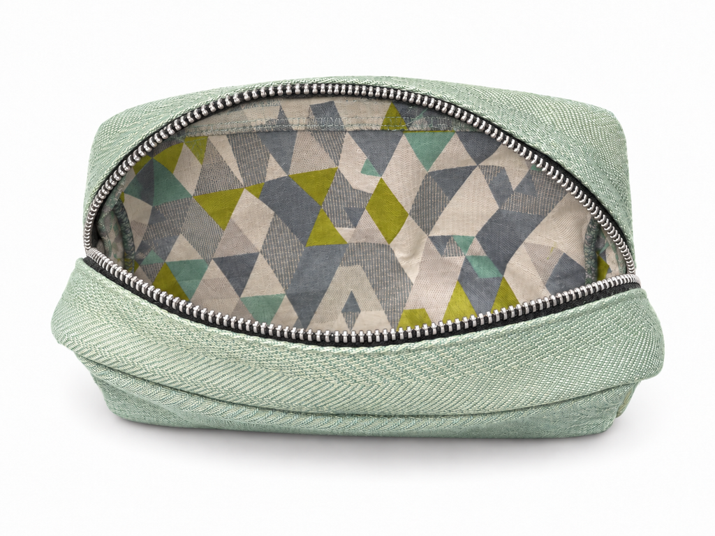 The Wave Toiletry/Makeup Bag