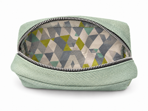 The Wave Toiletry/Makeup Bag